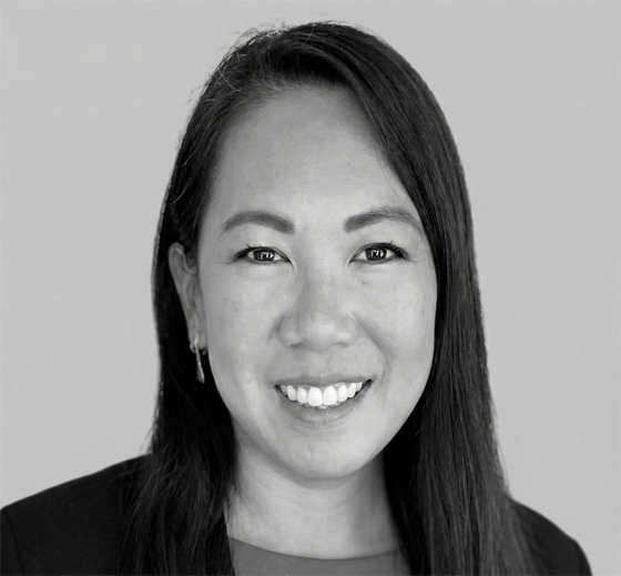 Sophia Wong, Sr. Business Manager, has 20+ years in the food industry, bringing a unique blend of backstage retail management and distribution expertise.